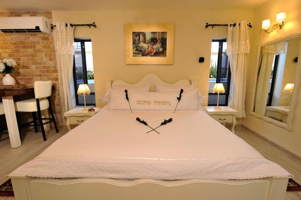 Nichochot Provence Villa Had Nes Rom bilde